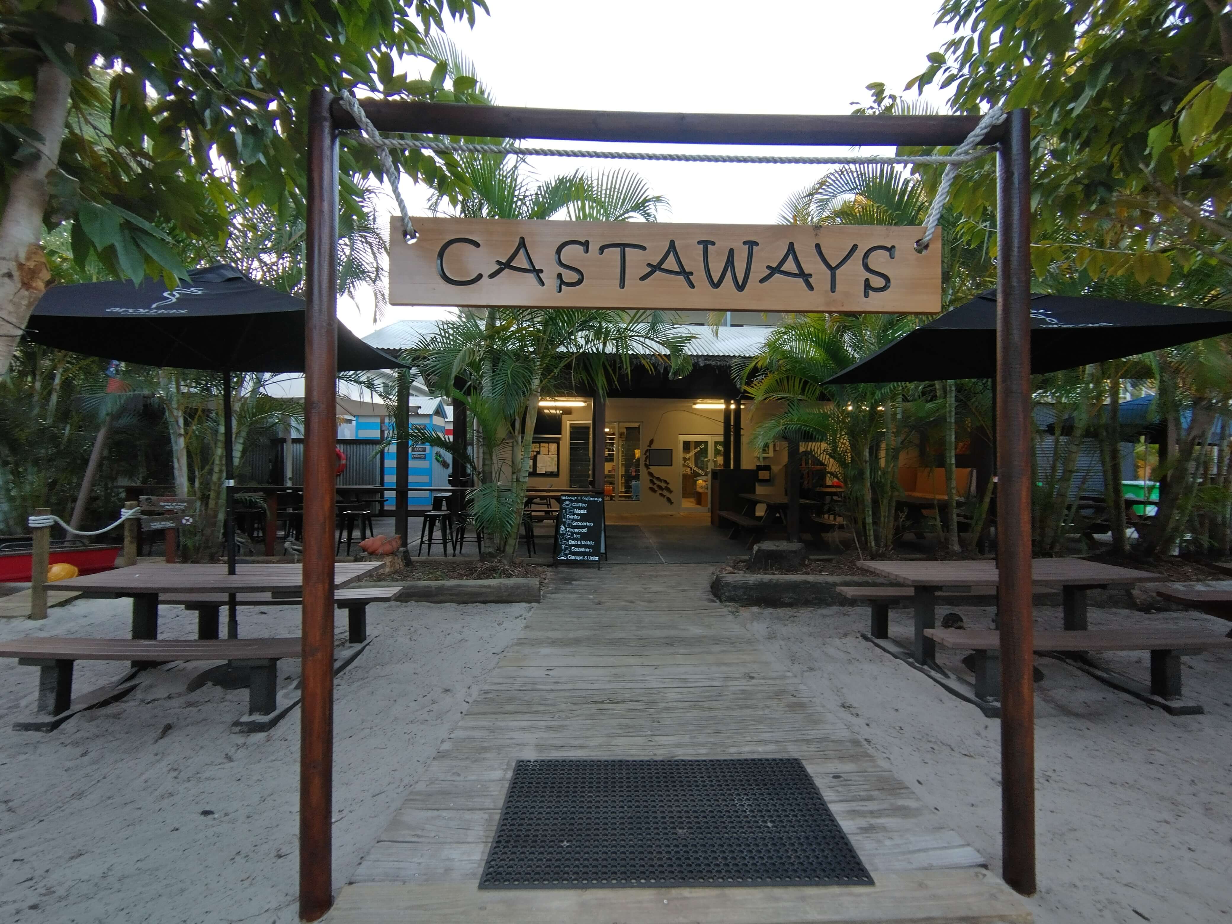 Castaways Moreton Island Accommodation and Store